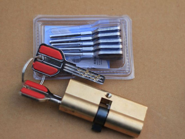 五大连池24小时上门开锁公司